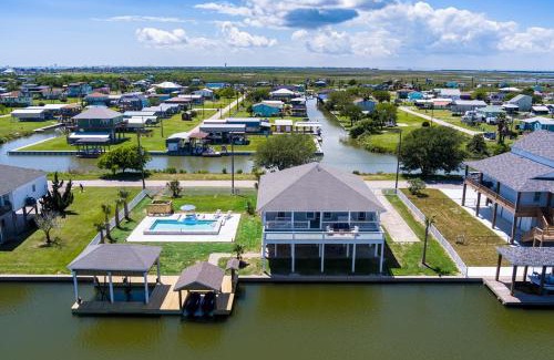 Crystal Beach House | Bolivar Slam Home