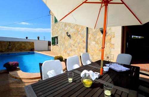 Can Pastilla Ski Chalet | Bonito chalet con piscina cerca del mar