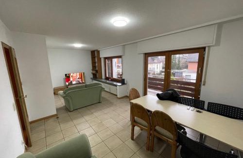 Limperich Apartment | Bonn-Beuel zentrale Ferienwohnung mit Parkplätzen