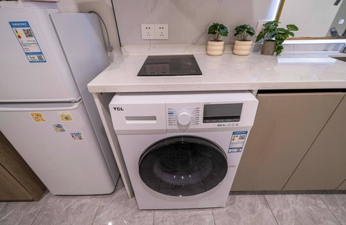 Hong Kou Bed & Breakfast | Book and Bed-QuYang Road