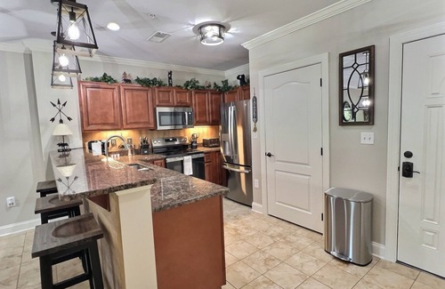 Gatlinburg Condo | Book now- Downtown Gatlinburg Strip, walk to everything!