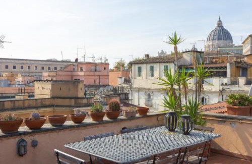 Rione XIV Borgo Apartment | Borgo Vittorio Terrace by Rental in Rome