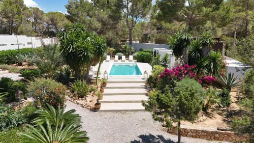 Sant Josep de sa Talaia Apartment | Boutique Hotel CASA CARACOL - Apartments in Strandnähe, Salzwasserpool, Fotovoltaik, Adults Only