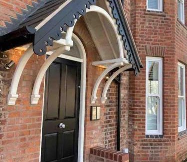 Henley-in-Arden Apartment | Boutique Luxury Apartment, High St, Henley-in-Arden