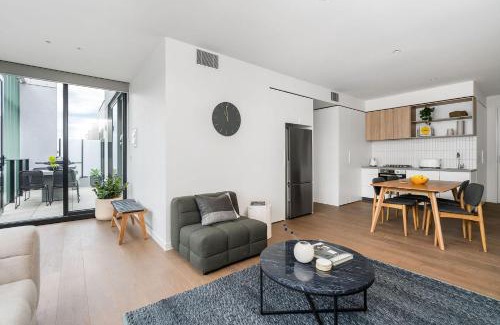 Glen Iris Apartment | Boutique Stays - Axel Apartments 201 The Clarke