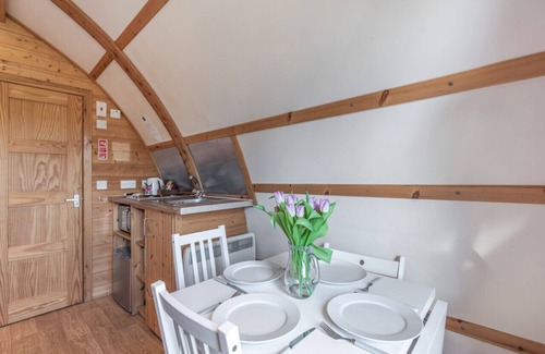 Wigton House | Bowness Retreat - One Bedroom House, Sleeps 2