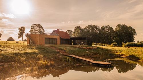 Igums House | Brīvdienu māja 'Rātes' Valmiermuiža