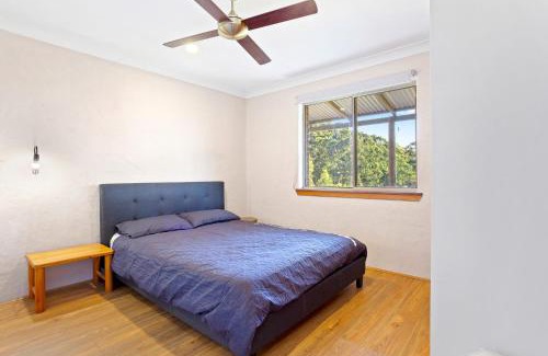 Central Tilba House | Braeside Cabin Three Parsonsia
