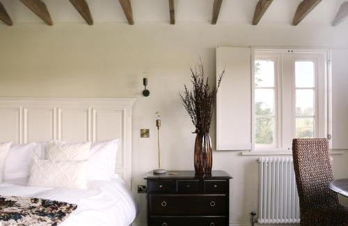 Fence House | Brambleside House By Birch Stays New Home