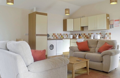 Lympsham Cottage | Bramley Cottage - UKC1701