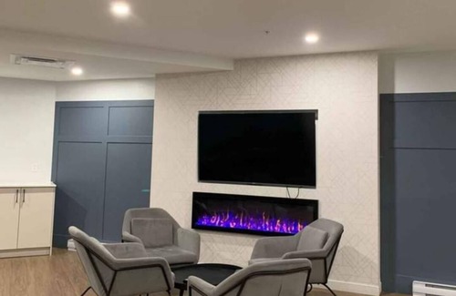 Bois-Franc Condo | Brand new 1 bedroom condo with pool