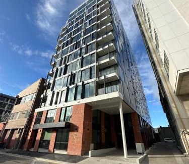 Te Aro Apartment | Brand New CBD High Rise 1 Bed With Ocean View on the Doorstep of Courtenay Place