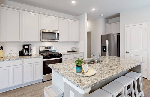 Porter House | Brand-new, dog-friendly home with sunset views, private yard, patio, W/D & AC