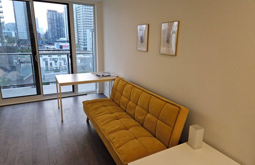 Riverside Apartment | Brand New Downtown cozy condo