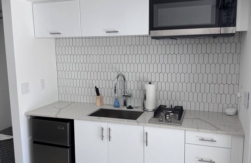 Tahquitz River Estates Condo | Brand new, fully detached guesthouse on .25 acre property. Separate, gated entry