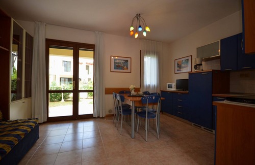 Bibione Pineda Apartment | Brand new holiday flat with private garden and shared swimming pool