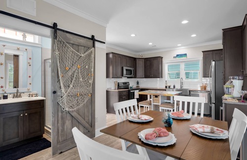 Seabreeze Trailer Park Resort | Brand New Home, Resort Location, Pet Friendly, Oceanview