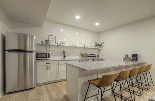 South Kansas City Apartment | Brand NEW Luxury Scandinavian Style Basement Apartment!