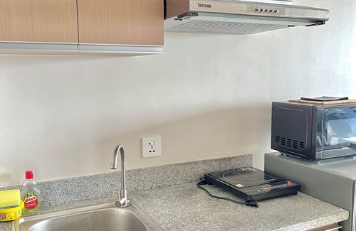 Lahug Apartment | Brand New Luxury Studio Condo 4 in BE Residences, pool, Gym and Sauna.