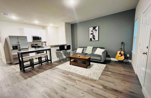 Conroe House | Brand new modern cozy enclave in Conroe awaits you.