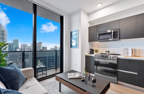 Downtown Miami Apartment | Brand New Studio w/Free Beach Access & WOW Views