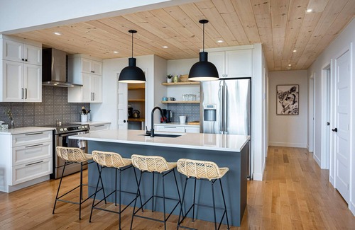 Saint-Alphonse-Rodriguez House | Brand New with Spa - Horizon Des Coteaux