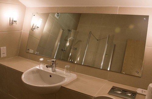 Ambleside Hotel | Brathay Hall - Brathay Trust