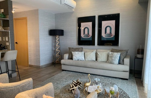 Downtown Santo Domingo Apartment | Breakfast Included Regatta Living II 504