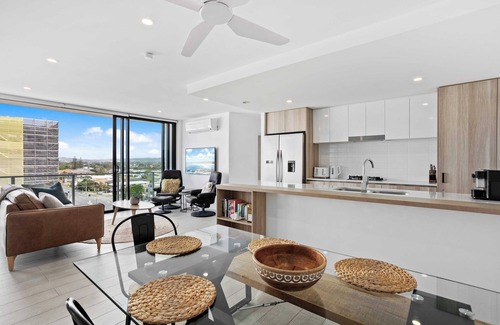Palm Beach Apartment | Breathtaking Ocean Views From Luxury Modern Escape!
