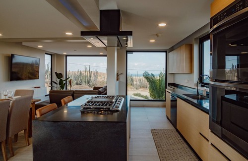 Jamanota House | Breathtaking views on top of the Jamanota Hill - New Modern Residence