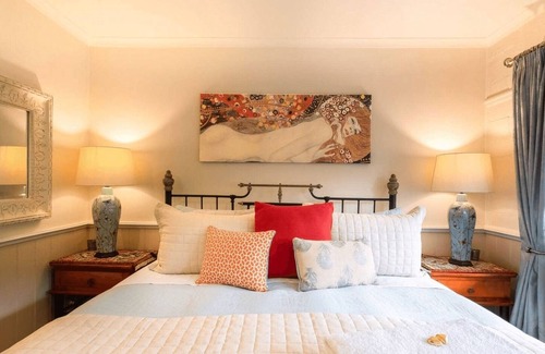 Healesville Apartment | Brentwood B&B Apartments - Garden View Apartment - Stunning setting for couples.