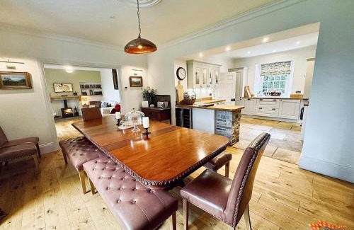 Haltwhistle House | Bridge End House - Pet Friendly