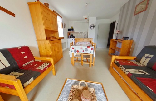 Les Rousses Apartment | Bright 2-room apartment with loggia in Les Rousses