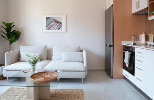 Adalar Apartment | Bright and Cozy 2BR Apt In The Center Of Buyukada