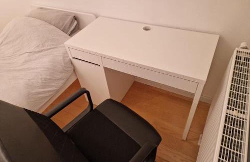 Berg House | Bright and cozy room next to the airport petit