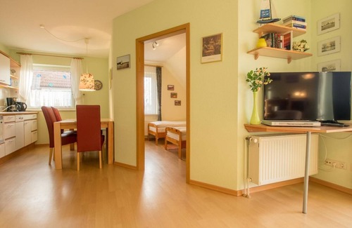 Zingst Apartment | Bright and friendly furnished apartment in a central and quiet location! -
