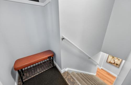 Kingston Apartment | Bright and Modern 2BR Suite with Rustic Bar