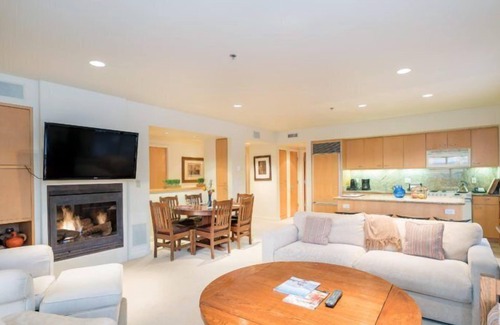 Mountain Village Apartment | Bright and Sunny Penthouse with Amazing Views