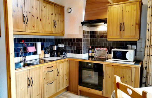 Les Gets Apartment | Bright apartment with terrace, parking and WiFi in Les Gets