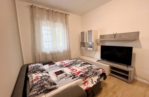 Barriera Vecchia-San Giacomo Apartment | BRIGHT APARTMENT WITH PRIVATE PARKING
