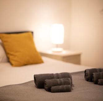 St. Mary's Park Apartment | Bright Battersea Apartment, Free Parking Near Chelsea