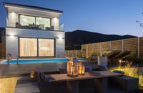 Alykes Villa | Bright Coast Superior