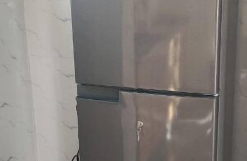 Agblangandan Apartment | Bright, comfortable apartment