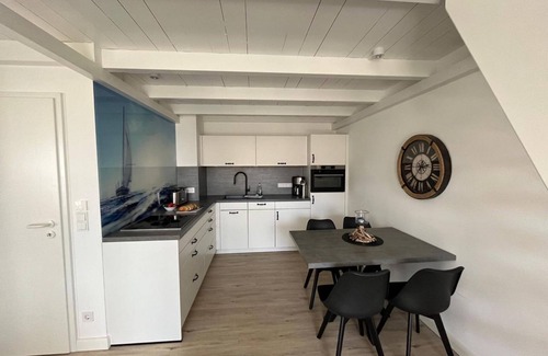 Zingst Apartment | Bright, comfortably furnished apartment directly on the dike and beach! - Residence