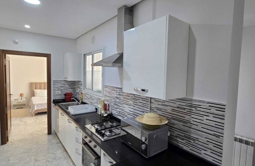 Jardins De Carthage Apartment | Bright & Cozy 1-Bedroom Flat in Jardins de Carthage, Tunis