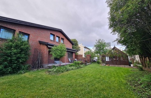 Lillestrom House | Bright Double Room in DT Serene Villa near Oslo | Lillestrøm K1