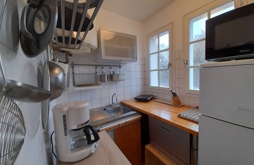 La Roche-Posay Apartment | Bright downtown T2 with Wi-Fi, washing machine and dishwasher