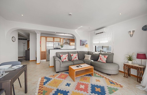 Albufeira Apartment | Bright Old Town Sea View 2-Bed Unit