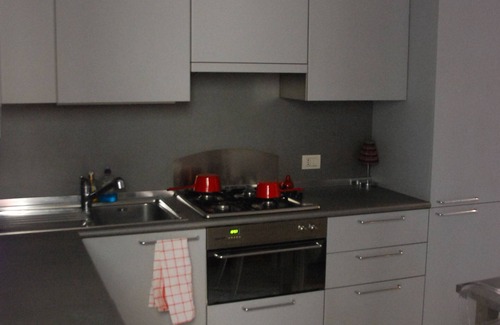 Bullona Apartment | Bright Parisian Flat in Milano!