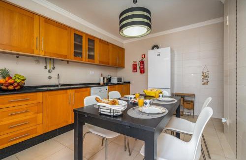 Vila Real Santo Antonio Apartment | Bright & Spacious Flat by HostWise